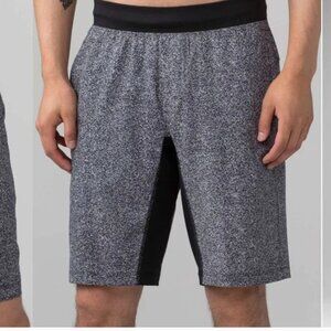 Lululemon T.H.E. Short *Linerless 11" medium Black White